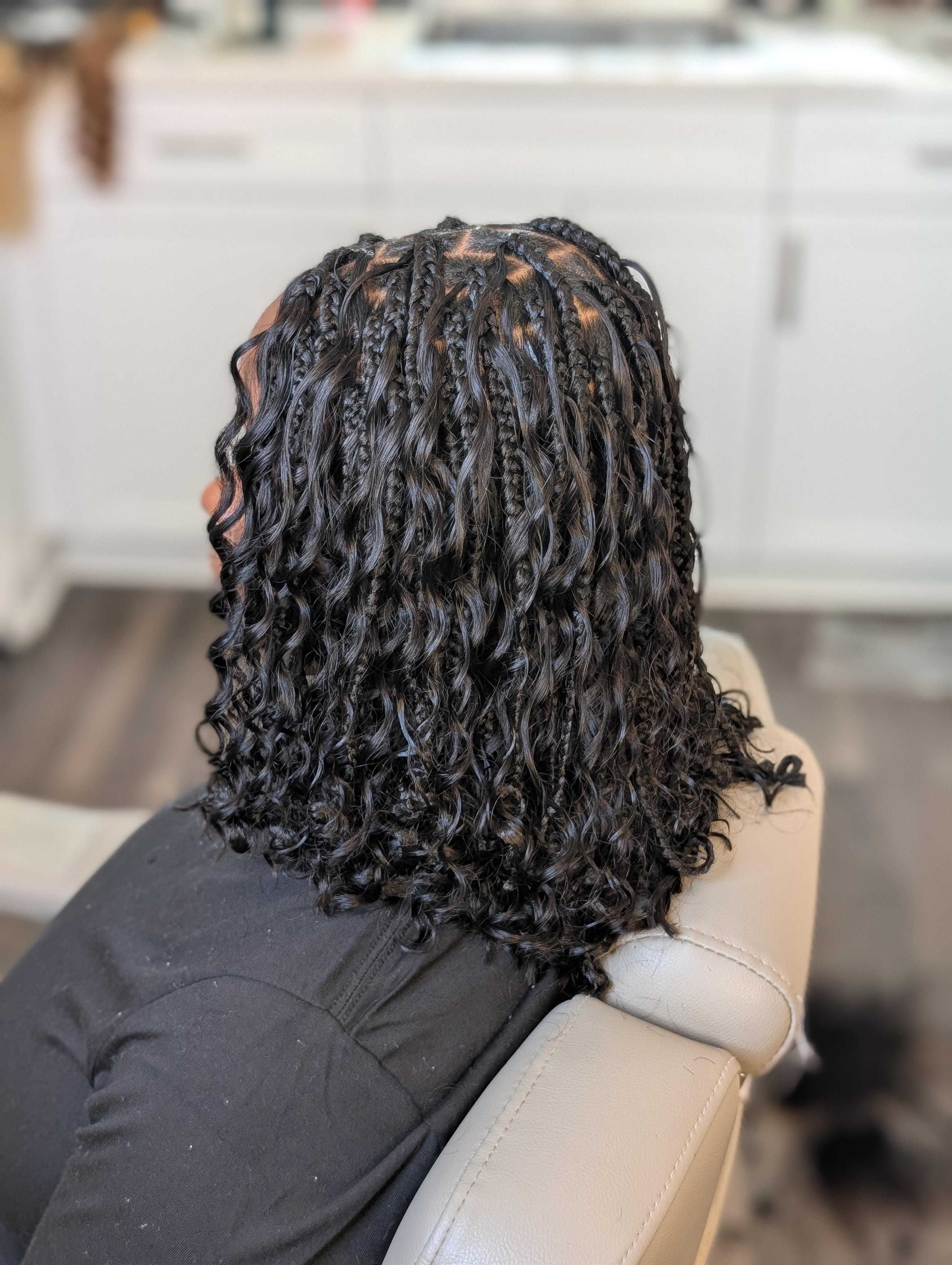 #21 - Bob Bohemian Knotless